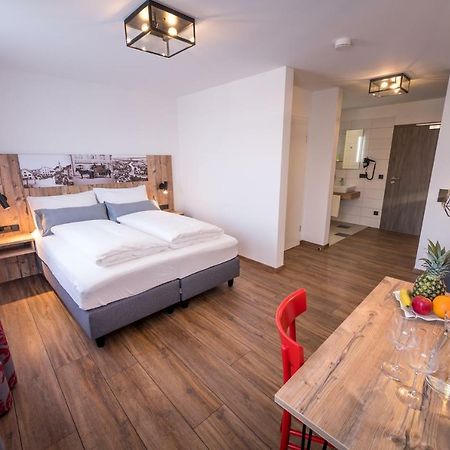 Hotel & Brauerei-Gasthof Neuwirt Нойбург ан дер Донау Екстериор снимка